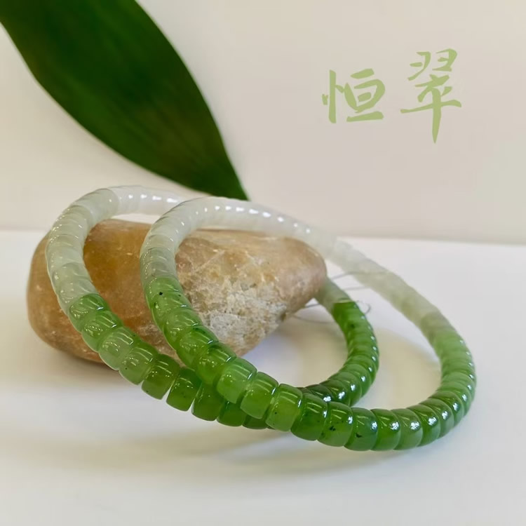 千里江山⛰️渐变手串已到货！-恒翠珠宝有限公司